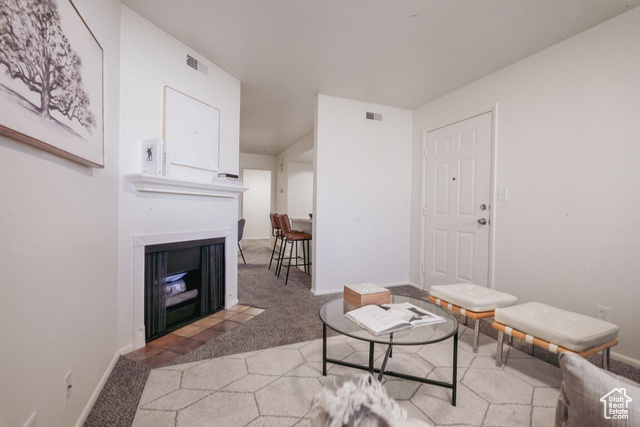 Photo 4 for MLS #2107244 at 223 E Hill Ave #1