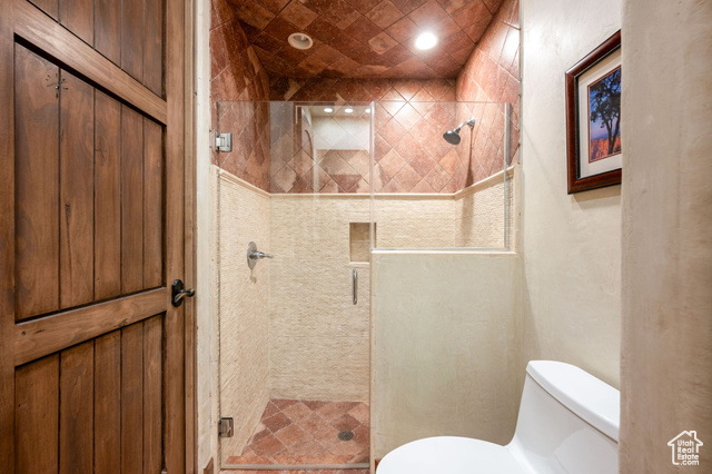 Photo 32 for MLS #2107245 at 1763 W Bridge Pointe Way