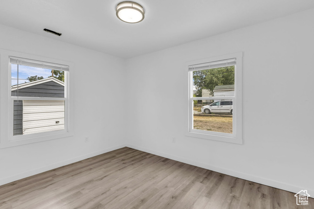 Photo 13 for MLS #2107246 at 254 36 West
