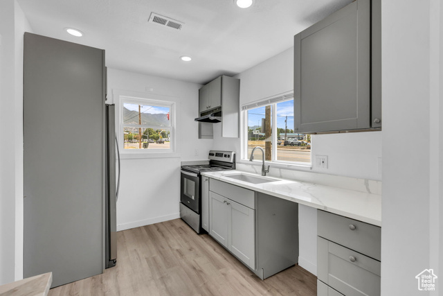 Photo 8 for MLS #2107246 at 254 36 West
