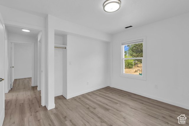 Photo 14 for MLS #2107246 at 254 36 West