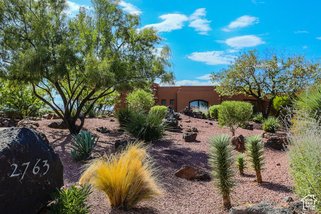 Photo 2 for MLS #2107250 at 2763 N Chaco Trl