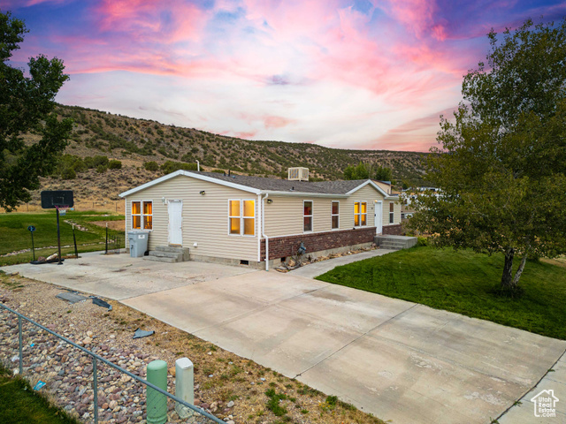 Photo 2 for MLS #2107257 at 4845 W Hillside Dr