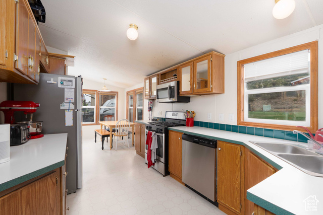 Photo 7 for MLS #2107257 at 4845 W Hillside Dr