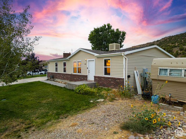 Photo 4 for MLS #2107257 at 4845 W Hillside Dr