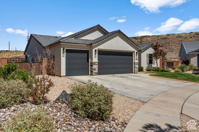 206 N SAGE CREST CIR, Washington UT 84780
