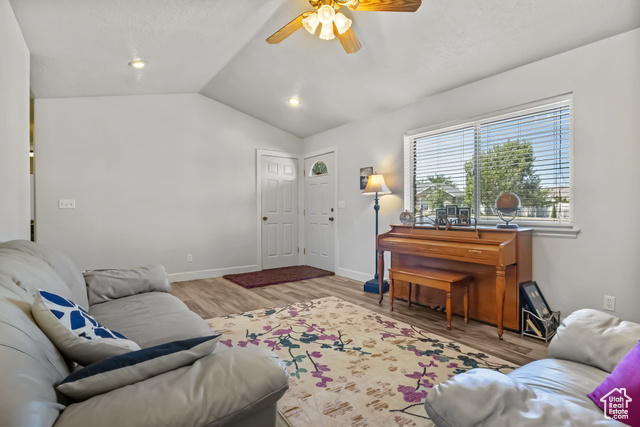 Photo 6 for MLS #2107289 at 969 S 640 East