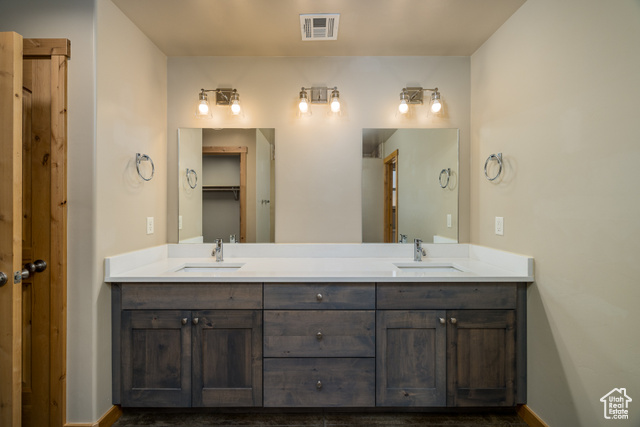 Photo 22 for MLS #2107294 at 812 N Palisade Dr