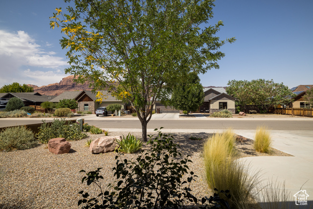 Photo 46 for MLS #2107294 at 812 N Palisade Dr