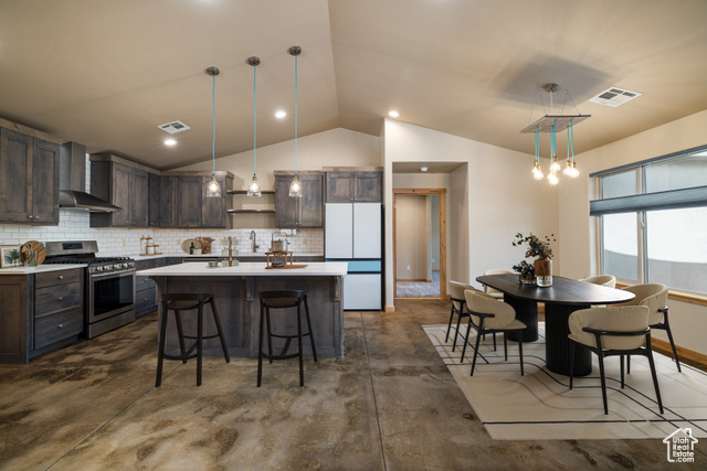 Photo 5 for MLS #2107294 at 812 N Palisade Dr