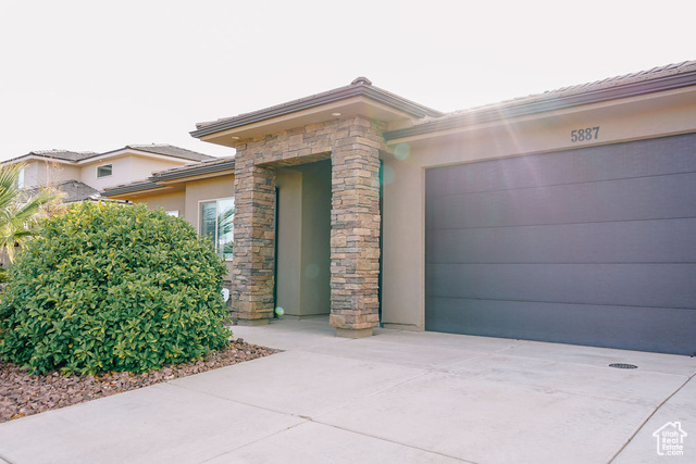 Photo 12 for MLS #2107308 at 5887 S Desert Crest Dr