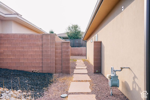 Photo 11 for MLS #2107308 at 5887 S Desert Crest Dr