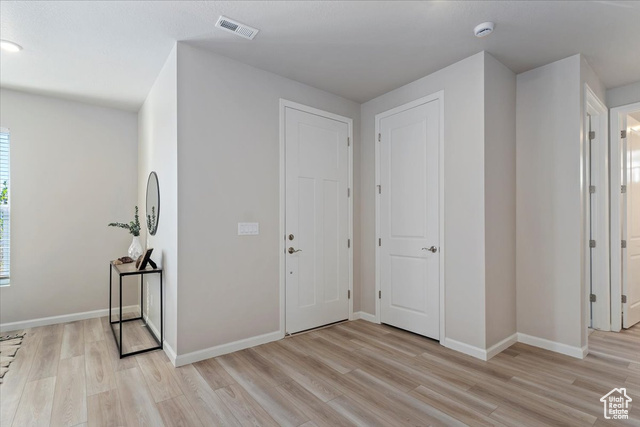 Photo 3 for MLS #2107322 at 6177 W Stone Mount Way #589
