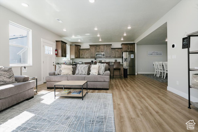 Photo 10 for MLS #2107327 at 356 W Rendezvous Way