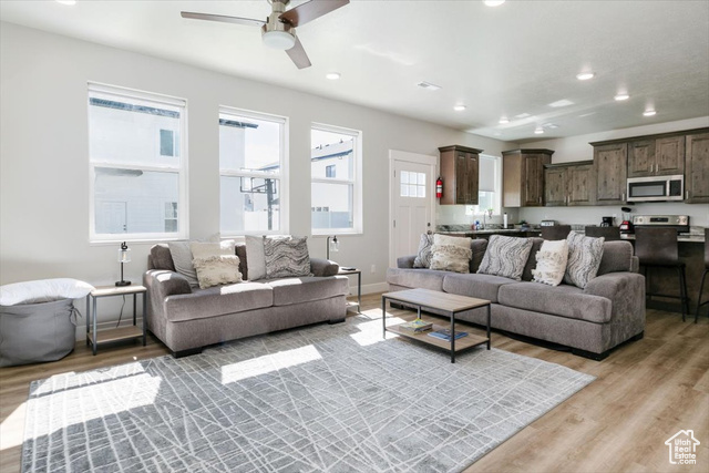 Photo 9 for MLS #2107327 at 356 W Rendezvous Way