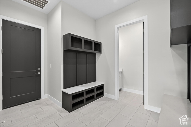 Photo 37 for MLS #2107332 at 1376 725 South