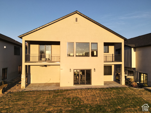 Photo 4 for MLS #2107341 at 641 N Heritage St #8