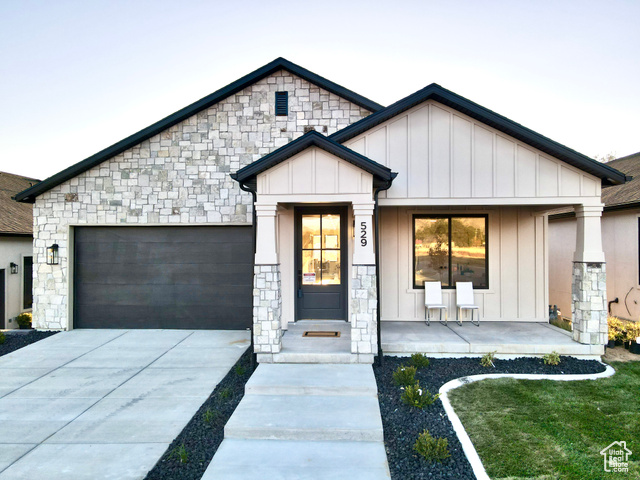 Photo 5 for MLS #2107341 at 641 N Heritage St #8