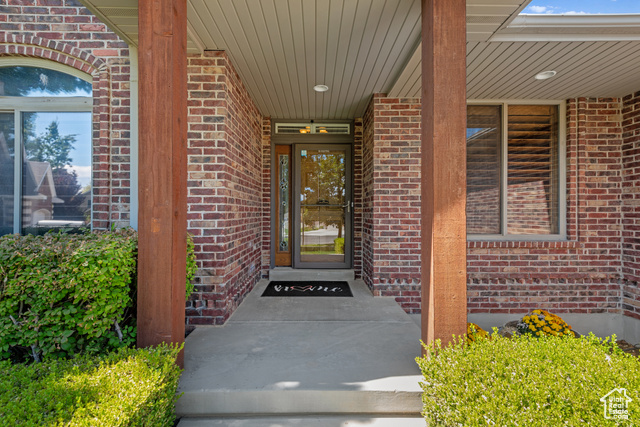 Photo 9 for MLS #2107342 at 13842 S Pioneer Peak Cir