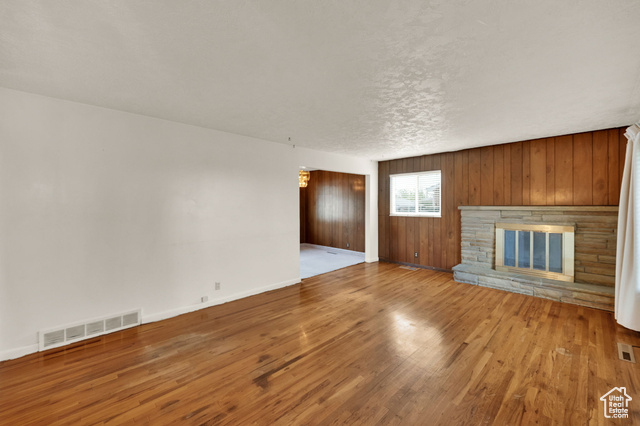 Photo 7 for MLS #2107344 at 304 E 1250 North