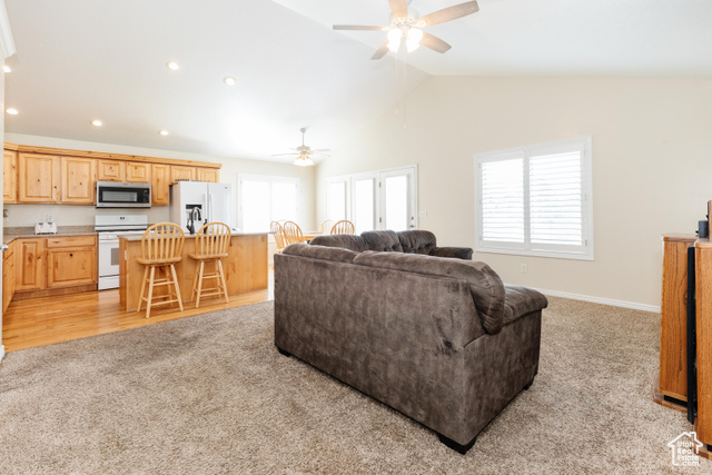 Photo 6 for MLS #2107347 at 27 W Spring Creek Pkwy