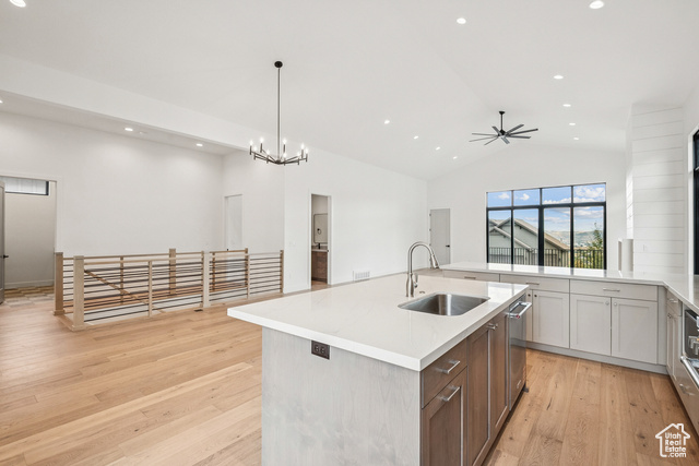 Photo 13 for MLS #2107351 at 5985 E Big Horn Pkwy #137