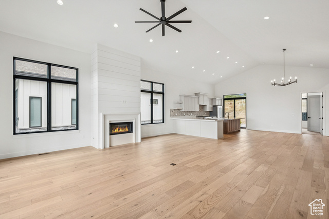 Photo 14 for MLS #2107351 at 5985 E Big Horn Pkwy #137