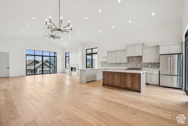 Photo 7 for MLS #2107351 at 5985 E Big Horn Pkwy #137
