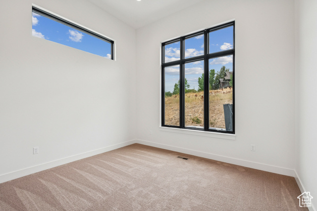 Photo 28 for MLS #2107351 at 5985 E Big Horn Pkwy #137