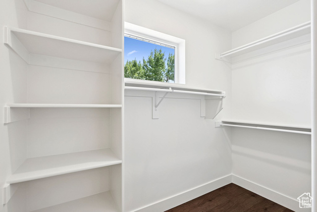 Photo 3 for MLS #2107355 at 1615 N Angel St
