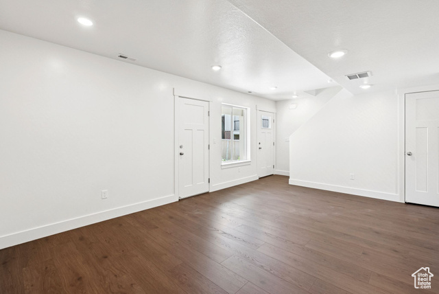Photo 12 for MLS #2107355 at 1615 N Angel St