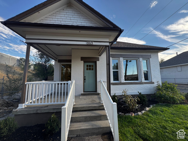 869 W 300 S, Salt Lake City UT 84104