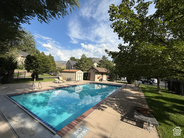 Photo 10 for MLS #2107368 at 1175 Canyon Rd #A13