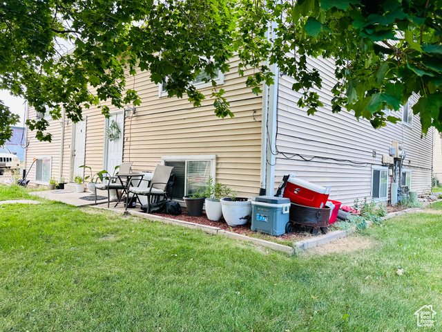 Photo 4 for MLS #2107377 at 4749 W Arlington Park Dr