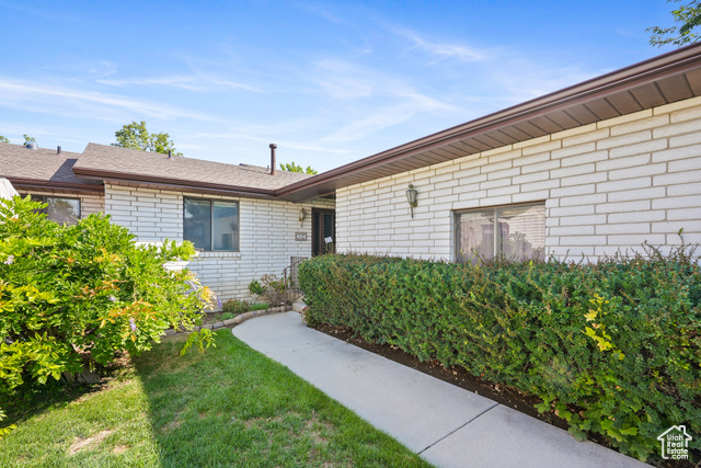 Photo 20 for MLS #2107389 at 484 W 75 North
