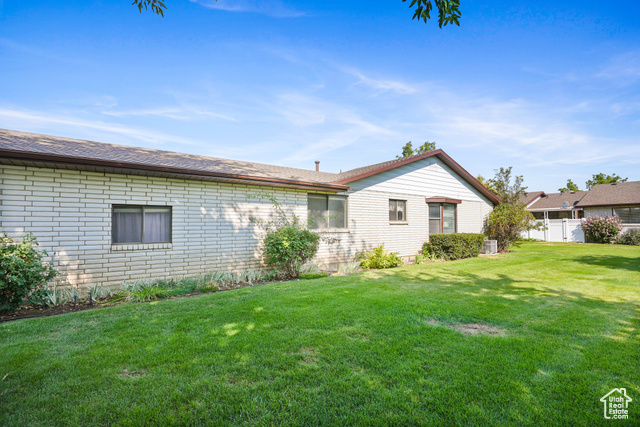 Photo 19 for MLS #2107389 at 484 W 75 North