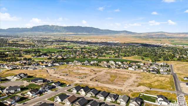 895 E 100 N, Hyde Park UT 84318