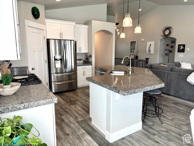 Photo 7 for MLS #2107401 at 278 E Briarwood Ln