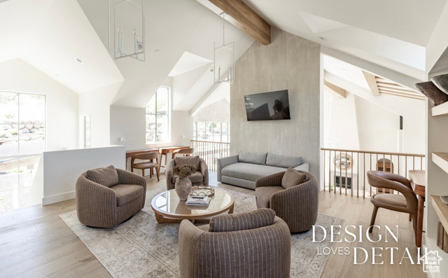 Photo 22 for MLS #2107414 at 950 S Aspen Cir