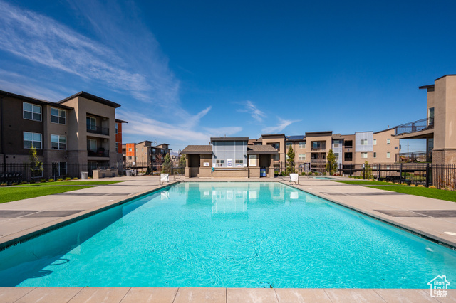 Photo 22 for MLS #2107416 at 1059 W Rooftop Dr #405