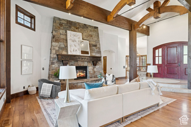 Photo 12 for MLS #2107420 at 6025 Mountain Ranch Dr