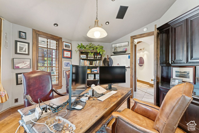 Photo 23 for MLS #2107420 at 6025 Mountain Ranch Dr