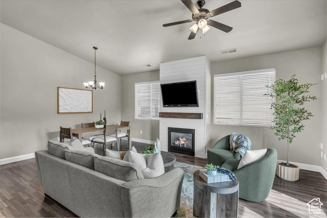 Photo 13 for MLS #2107446 at 2031 E Colorado