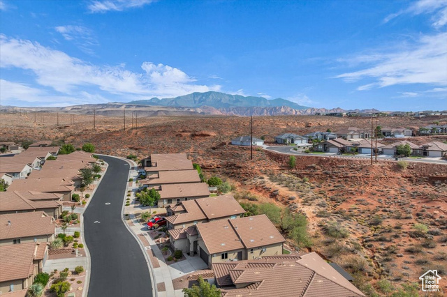 Photo 3 for MLS #2107446 at 2031 E Colorado