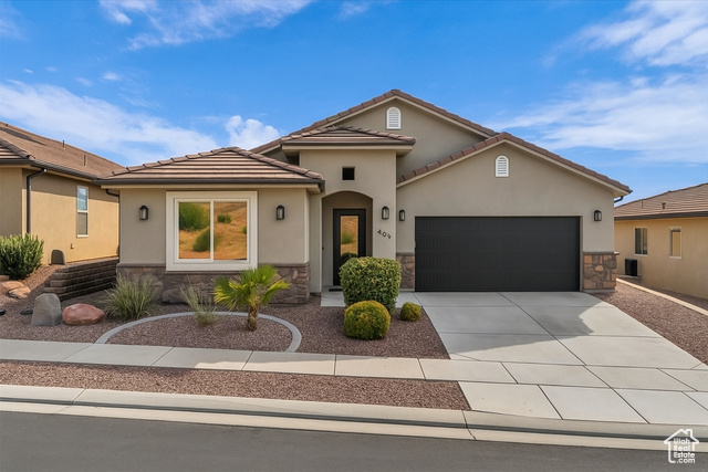 Photo 2 for MLS #2107446 at 2031 E Colorado