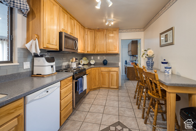 Photo 36 for MLS #2107448 at 2720 Bench Rd