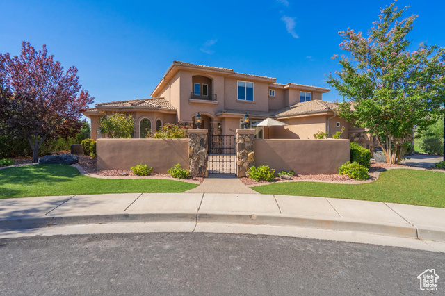 Photo 2 for MLS #2107455 at 1804 E 580 South Cir