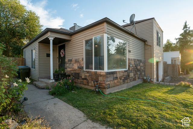 Photo 8 for MLS #2107458 at 1161 E 29th