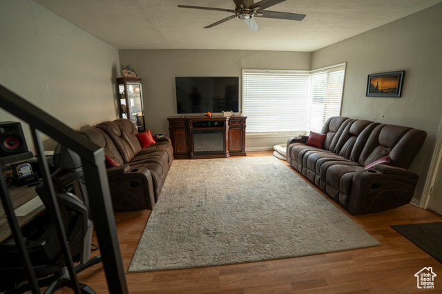 Photo 13 for MLS #2107458 at 1161 E 29th