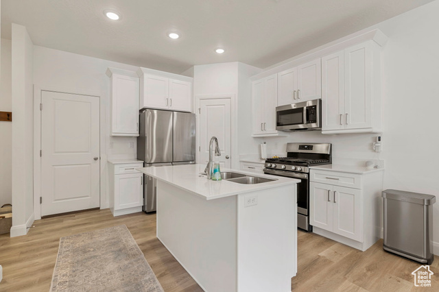 Photo 8 for MLS #2107467 at 546 W Carnelian Pkwy